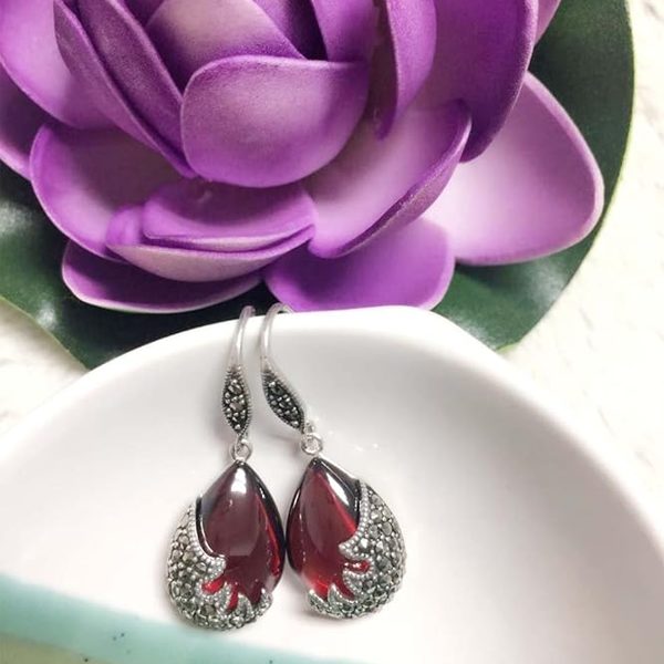 ヴィンテージスターリングシルバーブラックオニキスピアス (Red)